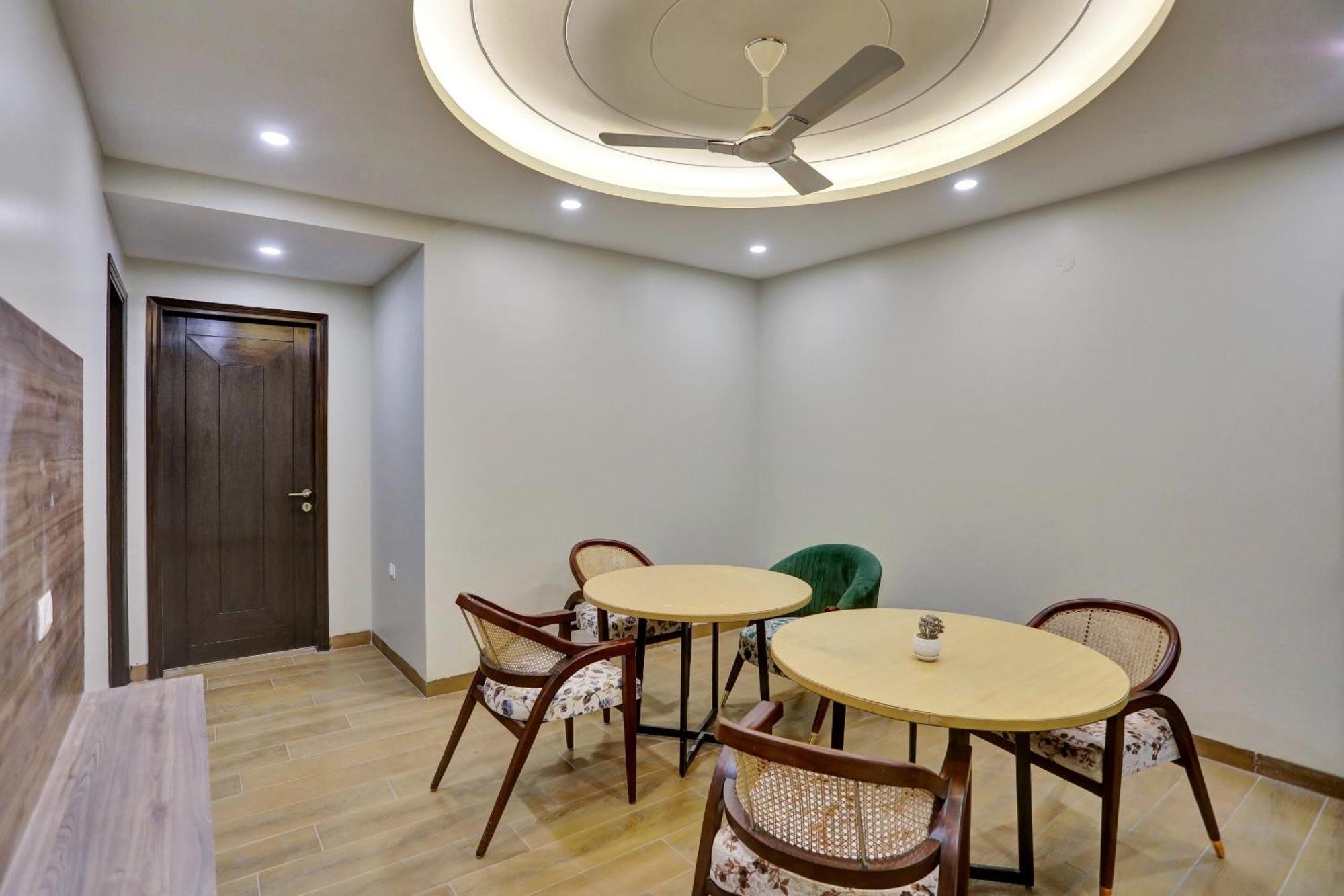 Townhouse Xanthe Hotell Noida Eksteriør bilde